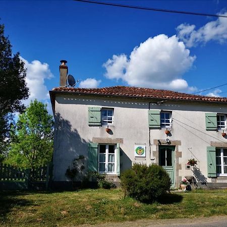 chambres d hotes L'agapé Saint-Martial-sur-Isop Esterno foto